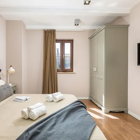 Villa Vira *