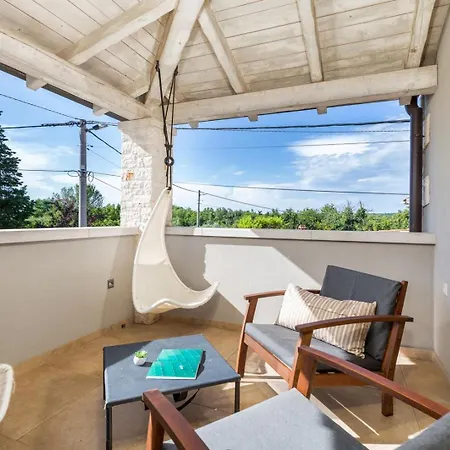 Vira Villa *
