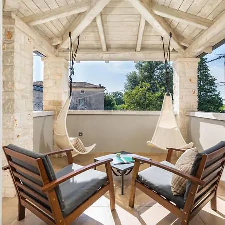 Villa Vira