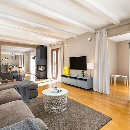 Vira Villa *