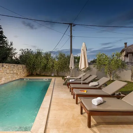 Villa Vira Rajki