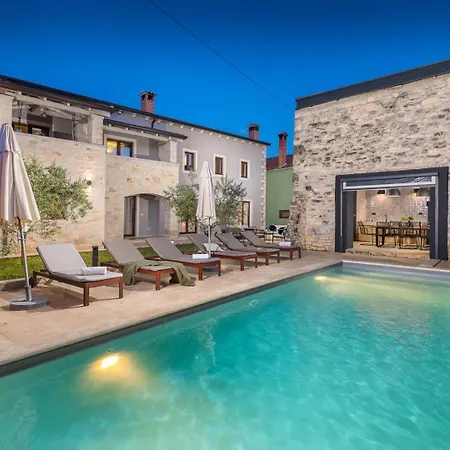 Vira Villa *